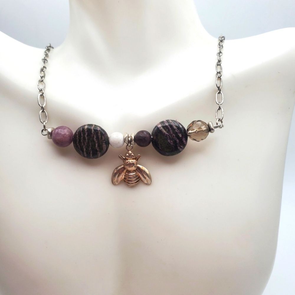 Honeybee beaded Bar statement necklace‎
